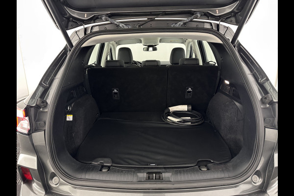Ford Kuga 2.5 PHEV Vignale (INCL-BTW) Aut. *HEAD-UP | LEATHER | DIGI-COCKPIT | FULL-LED | KEYLESS | DAB | CARPLAY | NAVI-FULLMAP | MEMORY-PACK | HEATED-COMFORTSEATS | PRIVACY-GLASS | TOWBAR | 18''ALU*