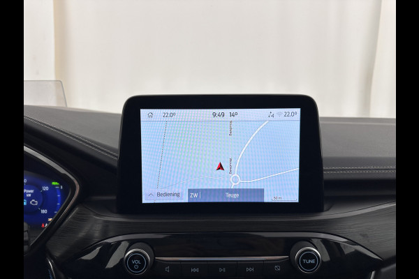 Ford Kuga 2.5 PHEV Vignale (INCL-BTW) Aut. *HEAD-UP | LEATHER | DIGI-COCKPIT | FULL-LED | KEYLESS | DAB | CARPLAY | NAVI-FULLMAP | MEMORY-PACK | HEATED-COMFORTSEATS | PRIVACY-GLASS | TOWBAR | 18''ALU*