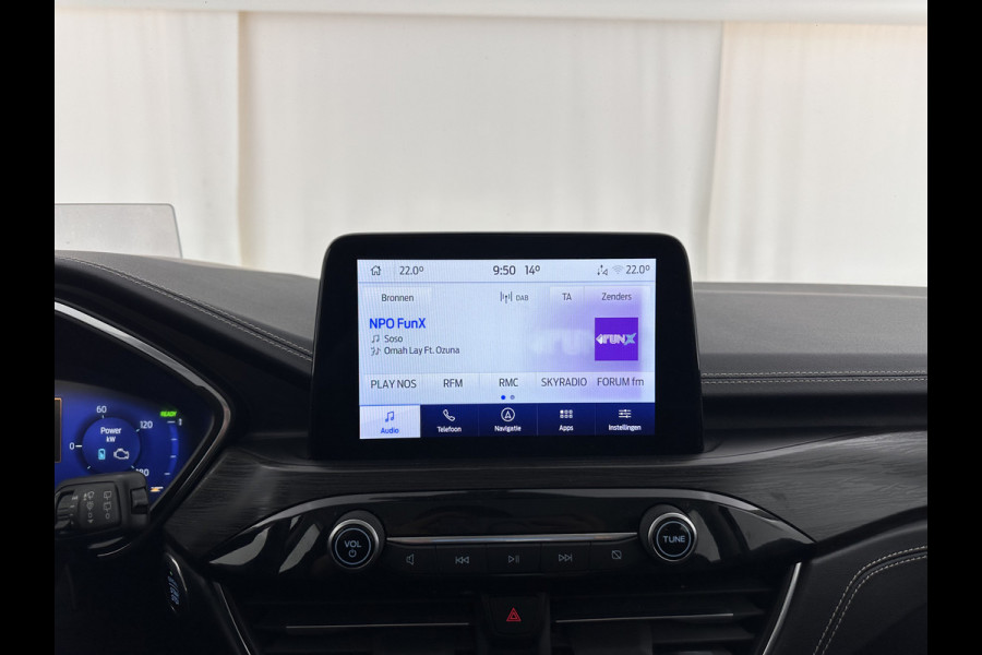 Ford Kuga 2.5 PHEV Vignale (INCL-BTW) Aut. *HEAD-UP | LEATHER | DIGI-COCKPIT | FULL-LED | KEYLESS | DAB | CARPLAY | NAVI-FULLMAP | MEMORY-PACK | HEATED-COMFORTSEATS | PRIVACY-GLASS | TOWBAR | 18''ALU*