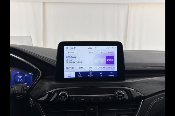 Ford Kuga 2.5 PHEV Vignale (INCL-BTW) Aut. *HEAD-UP | LEATHER | DIGI-COCKPIT | FULL-LED | KEYLESS | DAB | CARPLAY | NAVI-FULLMAP | MEMORY-PACK | HEATED-COMFORTSEATS | PRIVACY-GLASS | TOWBAR | 18''ALU*