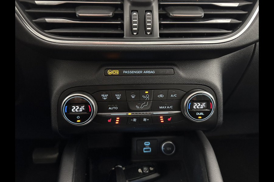 Ford Kuga 2.5 PHEV Vignale (INCL-BTW) Aut. *HEAD-UP | LEATHER | DIGI-COCKPIT | FULL-LED | KEYLESS | DAB | CARPLAY | NAVI-FULLMAP | MEMORY-PACK | HEATED-COMFORTSEATS | PRIVACY-GLASS | TOWBAR | 18''ALU*