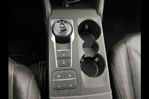 Ford Kuga 2.5 PHEV Vignale (INCL-BTW) Aut. *HEAD-UP | LEATHER | DIGI-COCKPIT | FULL-LED | KEYLESS | DAB | CARPLAY | NAVI-FULLMAP | MEMORY-PACK | HEATED-COMFORTSEATS | PRIVACY-GLASS | TOWBAR | 18''ALU*