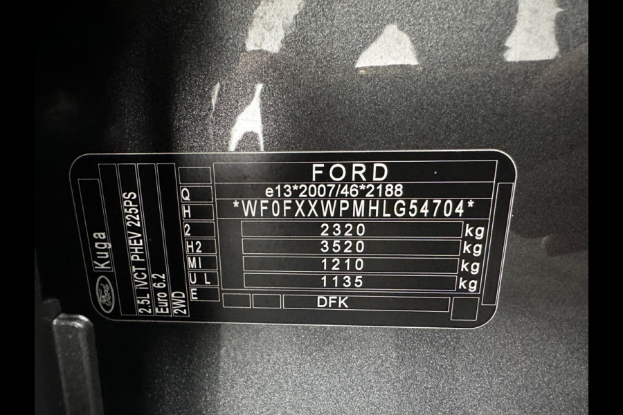 Ford Kuga 2.5 PHEV Vignale (INCL-BTW) Aut. *HEAD-UP | LEATHER | DIGI-COCKPIT | FULL-LED | KEYLESS | DAB | CARPLAY | NAVI-FULLMAP | MEMORY-PACK | HEATED-COMFORTSEATS | PRIVACY-GLASS | TOWBAR | 18''ALU*