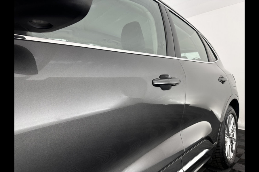 Ford Kuga 2.5 PHEV Vignale (INCL-BTW) Aut. *HEAD-UP | LEATHER | DIGI-COCKPIT | FULL-LED | KEYLESS | DAB | CARPLAY | NAVI-FULLMAP | MEMORY-PACK | HEATED-COMFORTSEATS | PRIVACY-GLASS | TOWBAR | 18''ALU*