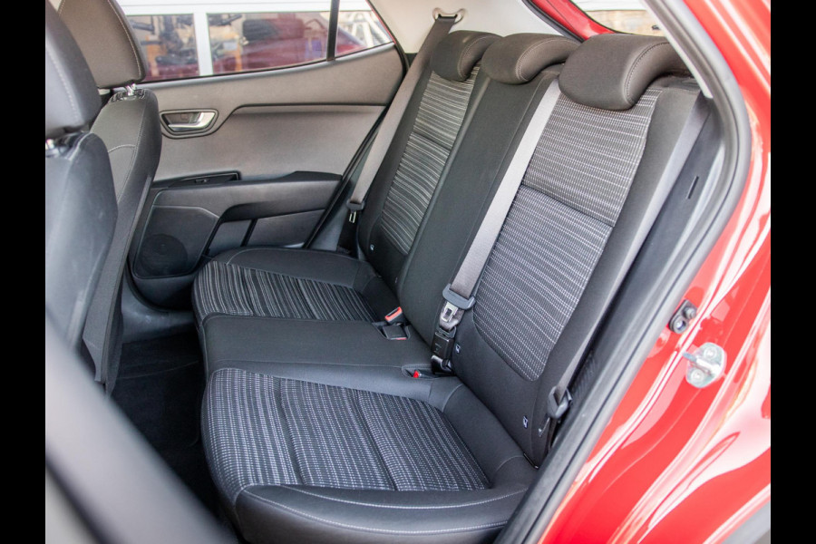 Kia Stonic 1.0 T-GDi MHEV DynamicPlusLine l Automaat l LM velgen l Navigatie l Apple carplay & Android auto l Trekhaak l