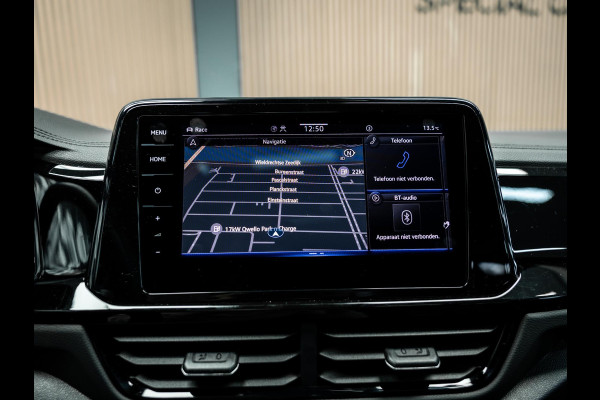 Volkswagen T-Roc 2.0 TSI 4Motion R | Akra | Elektrische stoelen met geheugen | Pano | Stoelverwarming |