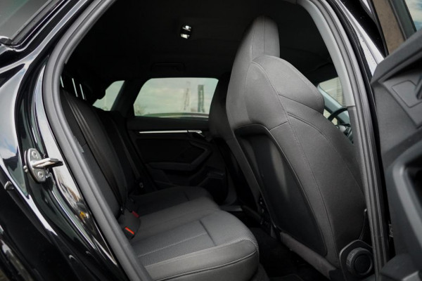 Audi A3 Sportback 40 TFSI e Business edition Aut / Carplay / Sportstoelen / Audi Sound