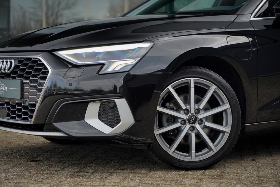 Audi A3 Sportback 40 TFSI e Business edition Aut / Carplay / Sportstoelen / Audi Sound