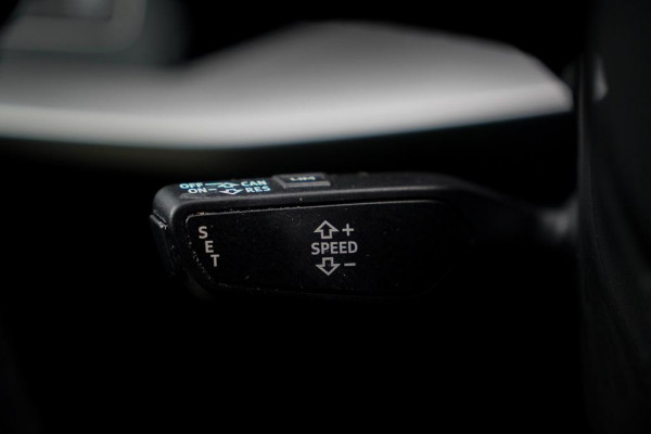 Audi A3 Sportback 40 TFSI e Business edition Aut / Carplay / Sportstoelen / Audi Sound