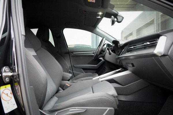 Audi A3 Sportback 40 TFSI e Business edition Aut / Carplay / Sportstoelen / Audi Sound