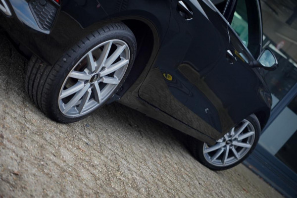 Audi A3 Sportback 40 TFSI e Business edition Aut / Carplay / Sportstoelen / Audi Sound