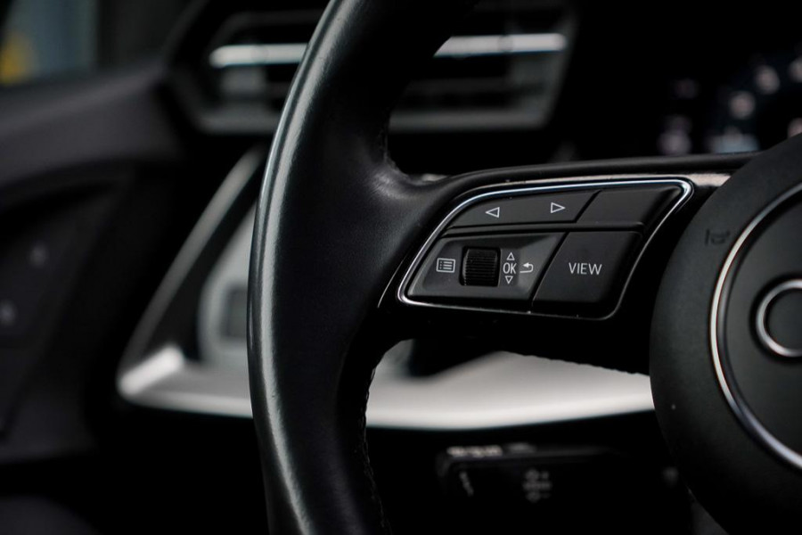 Audi A3 Sportback 40 TFSI e Business edition Aut / Carplay / Sportstoelen / Audi Sound