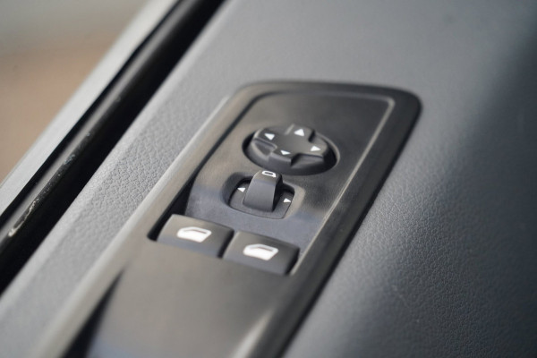 Toyota ProAce Compact 2.0 D-4D Cool Comfort / 1e Eigenaar / 102dkm NAP / Trekhaak / Camera / Airco / 3 Zitp. / EX. BTW