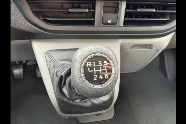 Ford Transit Custom 320 2.0 TDCI L2H1 Trend originele Ford DC 5 persoons / vaste prijs rijklaar € 40.950 ex btw / lease vanaf € 668 / dubbel schuifdeur / isofix / euro 6 diesel / NIEUW bpm vrij / vol opties !