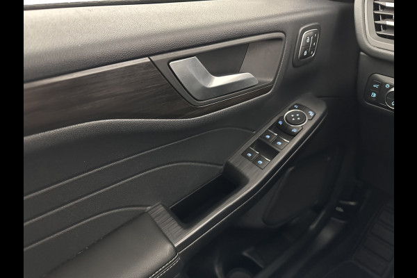 Ford Kuga 2.5 PHEV Vignale (Plug-In) (INCL-BTW) Aut. *LEATHER | DIGI-COCKPIT | FULL-LED | KEYLESS | CAMERA | DAB | CARPLAY | NAVI-FULLMAP | MEMORY-PACK | HEATED-COMFORTSEATS | PRIVACYGLASS | TOWBAR | LANE-ASSIST | 18''ALU*