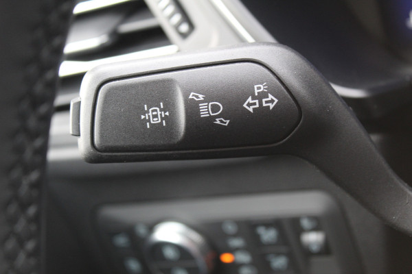 Ford Kuga 2.5 PHEV Titanium X , 225pk , 1500kg Trekgewicht Stoel, Stuur en Voorruit verwarming Climate Control, Cruise Control, Winter Pack, Camera