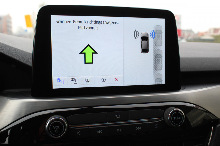 Ford Kuga 2.5 PHEV Titanium X , 225pk , 1500kg Trekgewicht Stoel, Stuur en Voorruit verwarming Climate Control, Cruise Control, Winter Pack, Camera