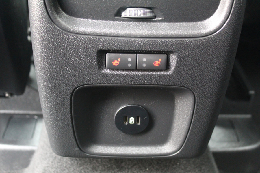 Ford Kuga 2.5 PHEV Titanium X , 225pk , 1500kg Trekgewicht Stoel, Stuur en Voorruit verwarming Climate Control, Cruise Control, Winter Pack, Camera