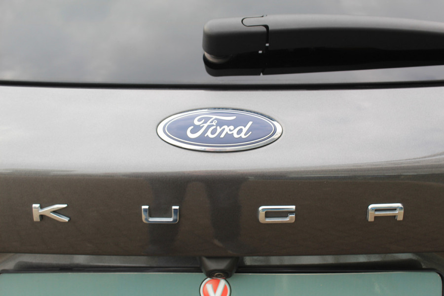 Ford Kuga 2.5 PHEV Titanium X , 225pk , 1500kg Trekgewicht Stoel, Stuur en Voorruit verwarming Climate Control, Cruise Control, Winter Pack, Camera