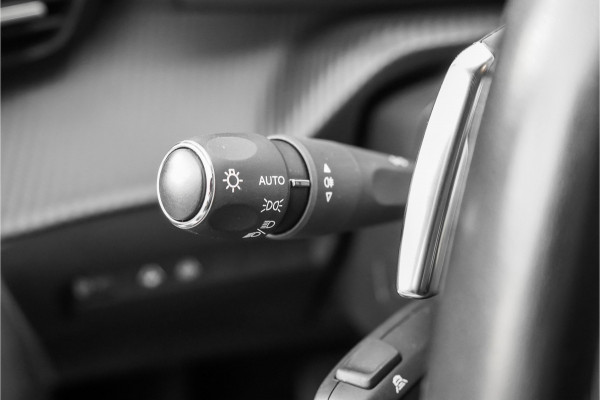 Peugeot 208 1.2 PureTech Allure ACC Virtual Cockpit Camera