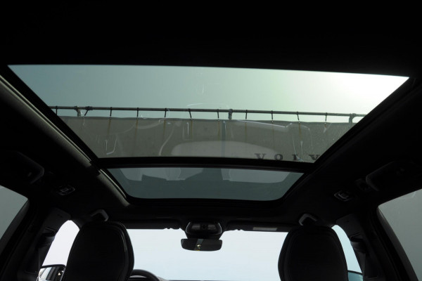 Volvo V60 T6 350PK Automaat AWD Ultra Dark / Long Range / 360 Camera / Harman Kardon audio / Head-up display / Panorama dak / Apple carplay / Android auto /