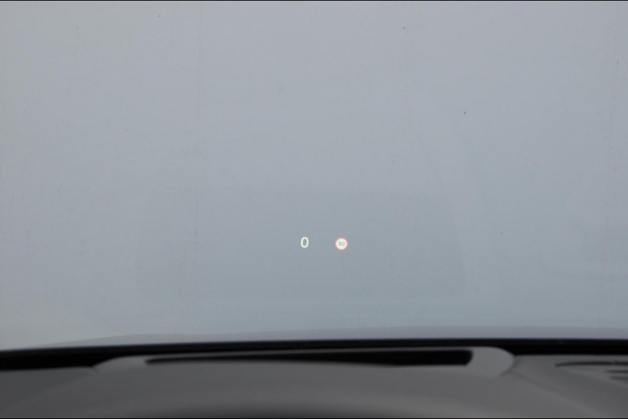 Volvo V60 T6 350PK Automaat AWD Ultra Dark / Long Range / 360 Camera / Harman Kardon audio / Head-up display / Panorama dak / Apple carplay / Android auto /