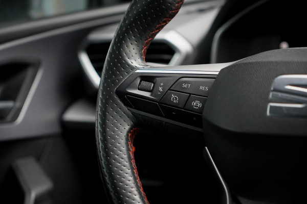 Seat Leon Sportstourer 1.5 eTSI FR / Aut / Clima / Carplay / Stoel&stuurverwarming / Incl BTW