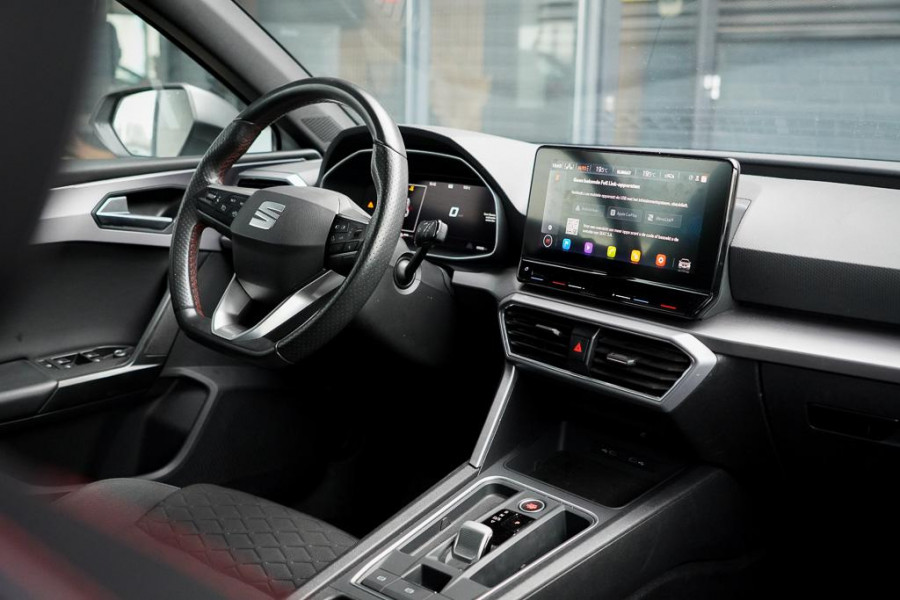 Seat Leon Sportstourer 1.5 eTSI FR / Aut / Clima / Carplay / Stoel&stuurverwarming / Incl BTW