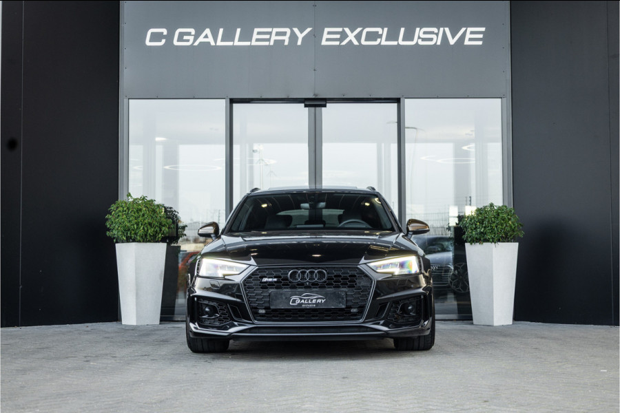 Audi RS4 Avant 2.9 TFSI quattro - Panorama | B&O | Massage | Sport Design Pakket