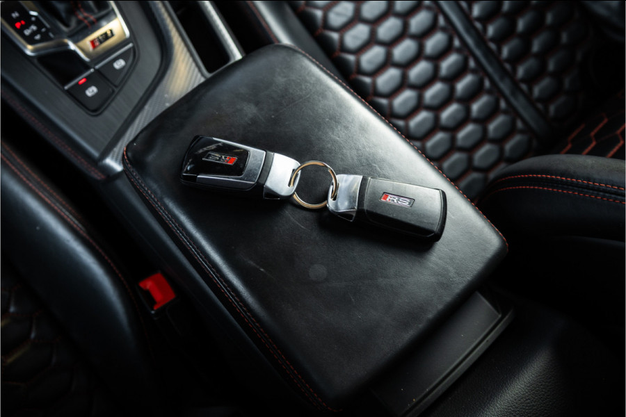 Audi RS4 Avant 2.9 TFSI quattro - Panorama | B&O | Massage | Sport Design Pakket