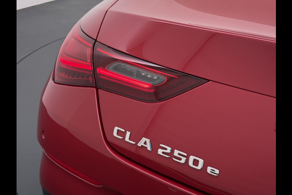 Mercedes-Benz CLA-Klasse 250 e AMG line | Pano HUD Memory Keyless