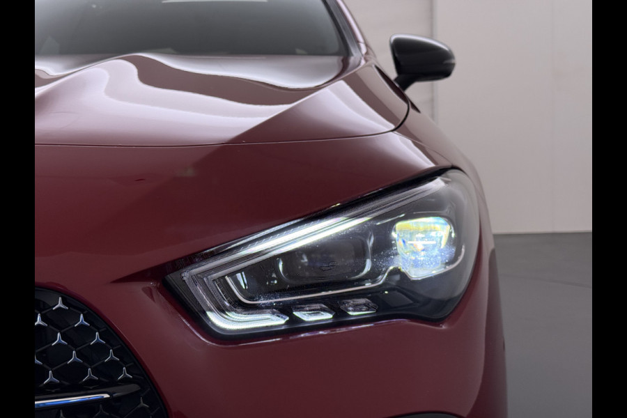 Mercedes-Benz CLA-Klasse 250 e AMG line | Pano HUD Memory Keyless