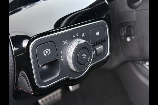 Mercedes-Benz CLA-Klasse 250 e AMG line | Pano HUD Memory Keyless