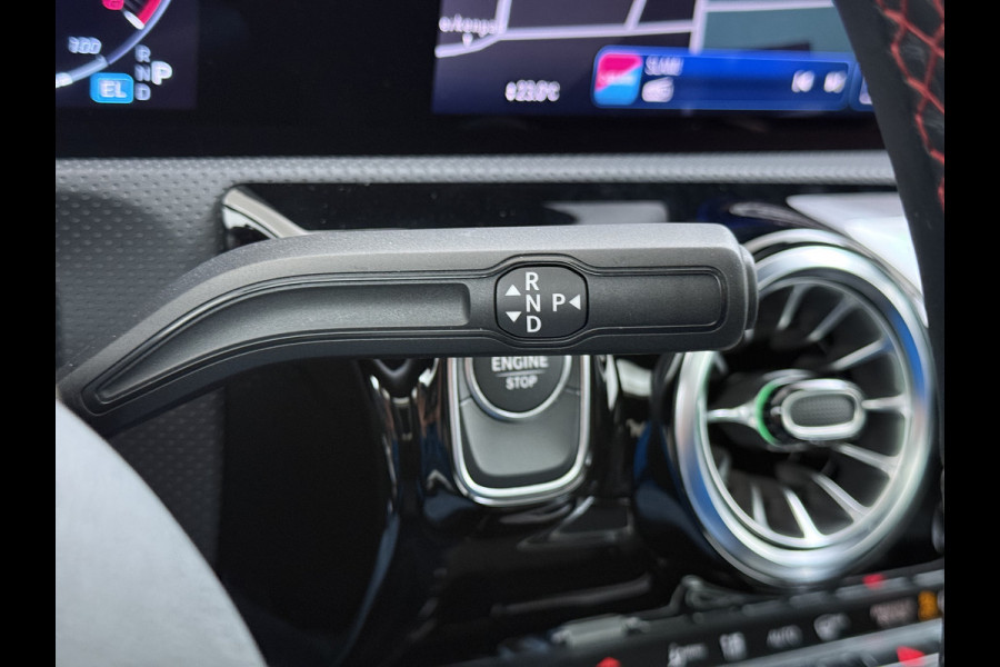 Mercedes-Benz CLA-Klasse 250 e AMG line | Pano HUD Memory Keyless