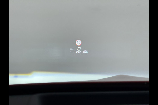 Mercedes-Benz CLA-Klasse 250 e AMG line | Pano HUD Memory Keyless