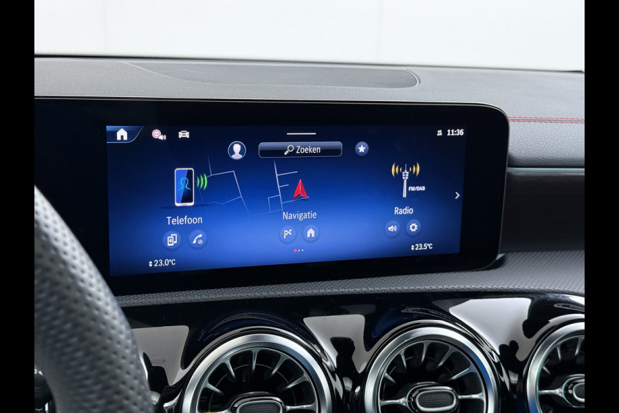 Mercedes-Benz CLA-Klasse 250 e AMG line | Pano HUD Memory Keyless