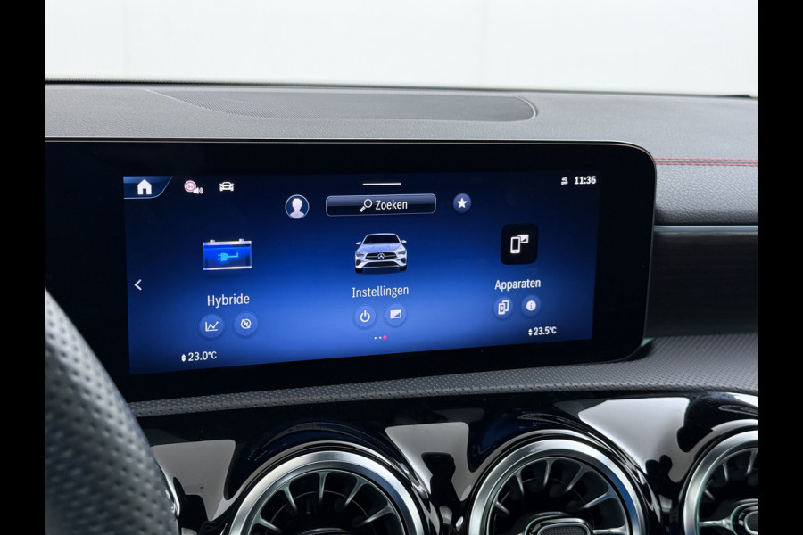 Mercedes-Benz CLA-Klasse 250 e AMG line | Pano HUD Memory Keyless