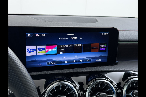 Mercedes-Benz CLA-Klasse 250 e AMG line | Pano HUD Memory Keyless