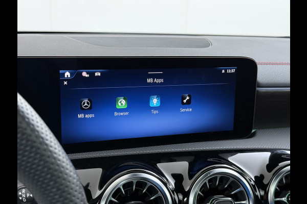 Mercedes-Benz CLA-Klasse 250 e AMG line | Pano HUD Memory Keyless
