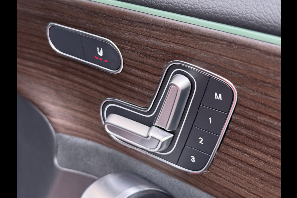 Mercedes-Benz CLA-Klasse 250 e AMG line | Pano HUD Memory Keyless