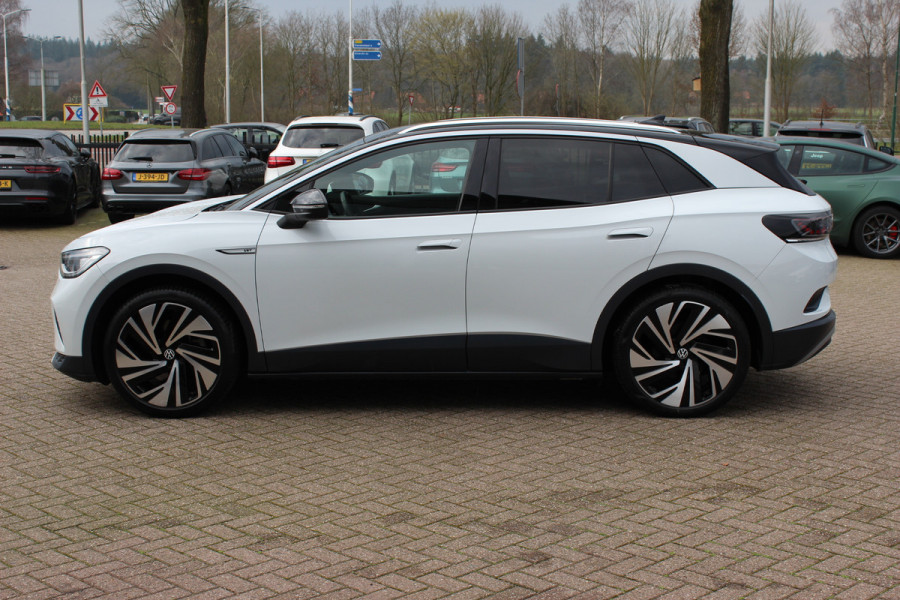 Volkswagen ID.4 Max 77 kWh / Full option! / SoH 86,1% / Trekhaak / Panoramadak / Camera / Head-up / Keyless / 21'' / ACC / Dodehoek / Elektr. stoelen / Massage / Navigatie / Stuurverwarming