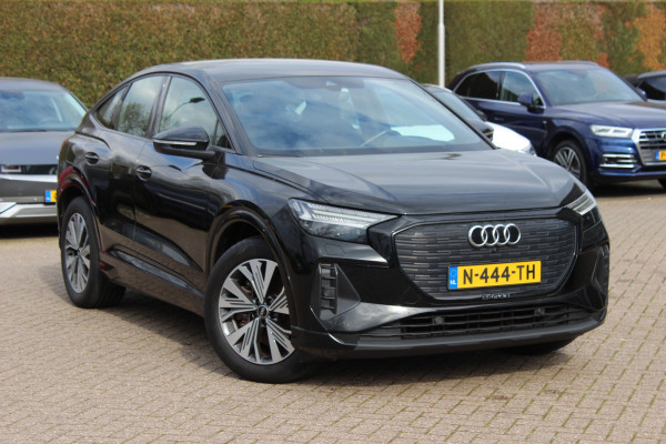 Audi Q4 Sportback e-tron 40 Advanced edition 77 kWh / SoH 90,3% / Warmtepomp / CarPlay / Matrix LED / Sportstoelen / 19'' / Virtual Cockpit / Parkeerhulp V+A / Intr.voorverwarming / Stoelverwarming / DAB / Cruise Control
