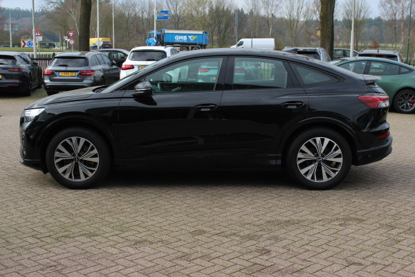 Audi Q4 Sportback e-tron 40 Advanced edition 77 kWh / SoH 90,3% / Warmtepomp / CarPlay / Matrix LED / Sportstoelen / 19'' / Virtual Cockpit / Parkeerhulp V+A / Intr.voorverwarming / Stoelverwarming / DAB / Cruise Control