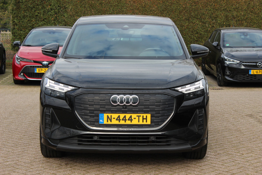 Audi Q4 Sportback e-tron 40 Advanced edition 77 kWh / SoH 90,3% / Warmtepomp / CarPlay / Matrix LED / Sportstoelen / 19'' / Virtual Cockpit / Parkeerhulp V+A / Intr.voorverwarming / Stoelverwarming / DAB / Cruise Control