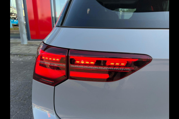 Volkswagen Golf 2.0 TSI GTI Clubsport Panorama Carplay LED