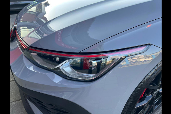 Volkswagen Golf 2.0 TSI GTI Clubsport Panorama Carplay LED