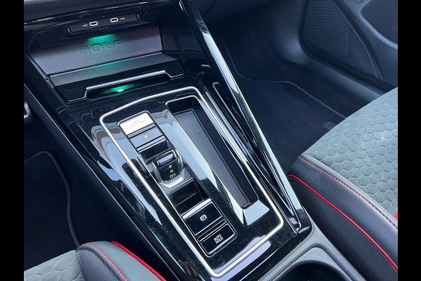 Volkswagen Golf 2.0 TSI GTI Clubsport Panorama Carplay LED