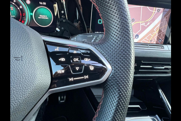 Volkswagen Golf 2.0 TSI GTI Clubsport Panorama Carplay LED