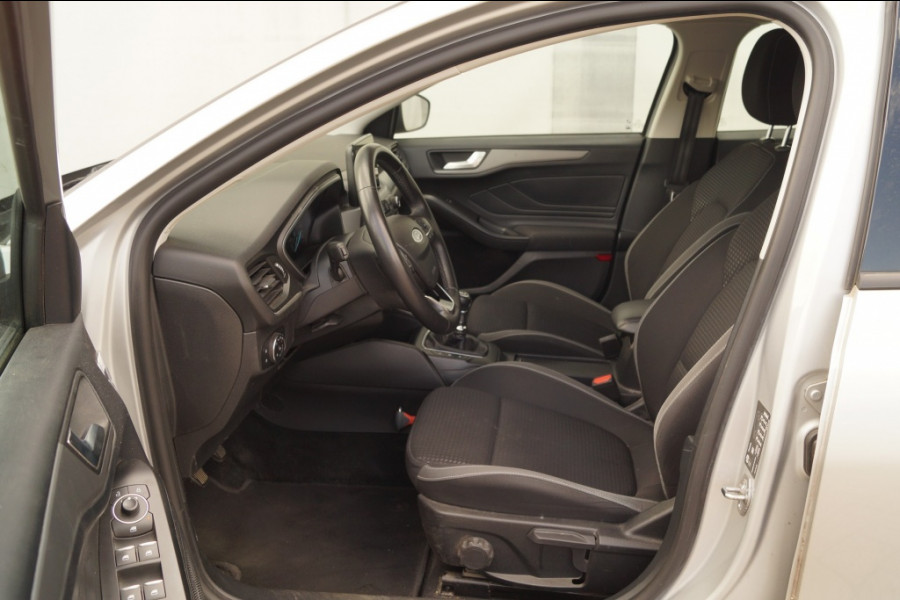 Ford Focus Wagon 1.0 EcoBoost 124pk Hybrid Connected -NAVI-AIRCO-PDC-