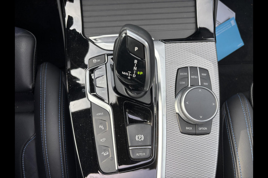 BMW X3 xDrive30e M Sport | Bellen voor bezichtiging | Plug-in Hybride | PHEV | Volle uitrusting | 20 inch |  Panoramadak | Trekhaak | Harman/kardon | 360 graden camera | Leder Vernasca Schwarz | Elektrische stoelen met memory functie | M pakket | Sportstoelen | Stoelverwarming| Adaptive Led | Head Up Display | Keyless entry | Elektrische achterklep | Adaptive cruise control | Dodehoeksensoren | Digitaal instrumentenpaneel SCI |